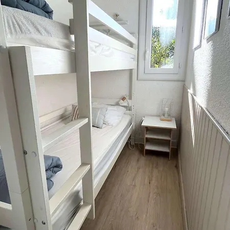 Prázdninový dům Mitoyenne T2 Climatisee Avec Piscine Et Parking, Vue Pinede - Fr-1-607-237 Agde